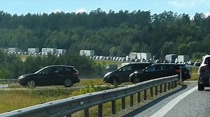 Här bryter bilarna sig ur megaköerna