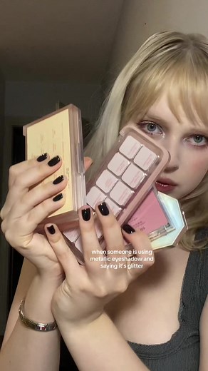 The Truth About Metallic Eyeshadow: Don't Be Fooled!