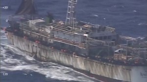 Argentina coast guard sinks illegal Chinese fishing boat