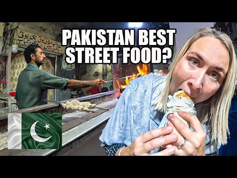ULTIMATE Pakistani Street Food Tour in Lahore, Pakistan 🇵🇰 (Gawalmandi Food Street) اردو سب ٹائٹلز