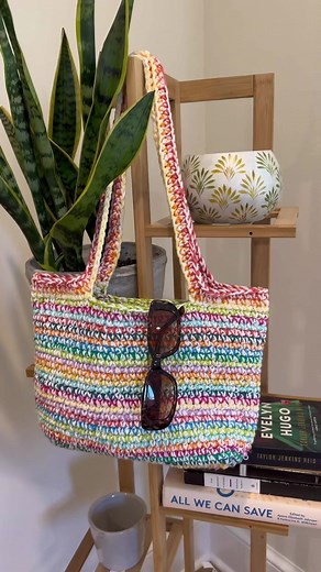 Crochet Beach Bag Patterns and Summer Fashion Ideas