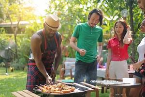 How to Create the Most Epic Backyard Tailgate