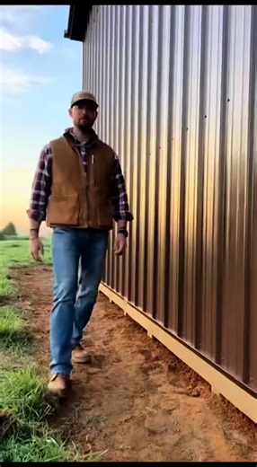 Post Frame Simplicity, In-Ground Strength, DIY Friendliness & VALUE… just without the decay concerns of posts in ground-contact or exposure to the environment! BRILLIANT! #polebarn #barndo #barndominium #postframe #polebuilding