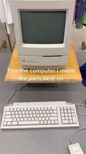 This the computer I made the Paris beat on