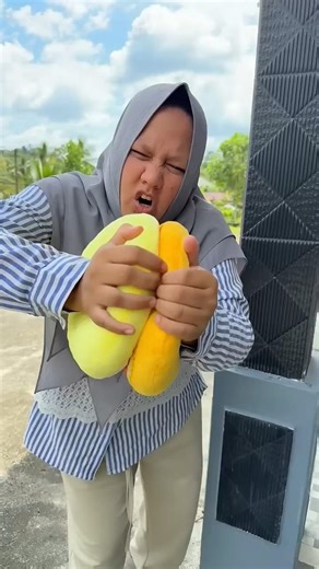 Two Hands VS Stuck Objects = Suddenly Release😁😀😁