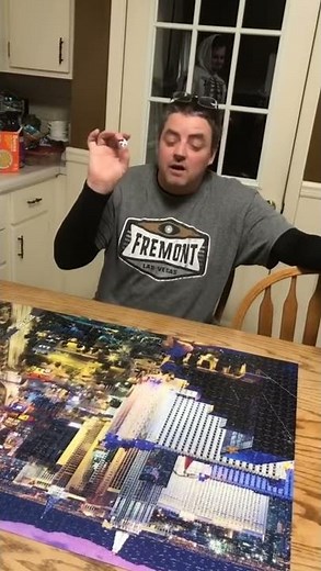 Amazing 2000 piece Puzzle completed