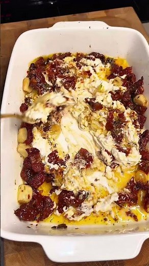 Baked Feta Pasta with Sun-Dried Tomatoes