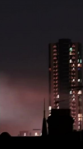 Strange object passing in front of Mars #shorts