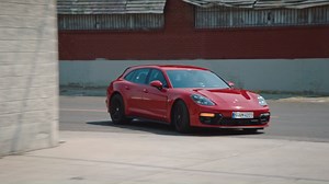 799K views · 7.8K reactions | 保時捷始終堅持風格，毫不妥協。全新Panamera GTS...
