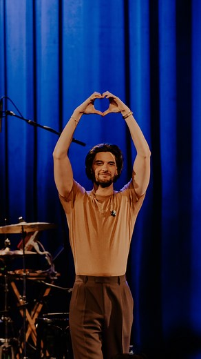 The live video performance of ‘Where The Light Gets In’ will be up on @youtube THIS FRIDAY! In the meantime play it as part of the deluxe album wherever you stream your music! #newmusic #livemusic #wherethelightgetsin 💛⚡️ | Ben Barnes