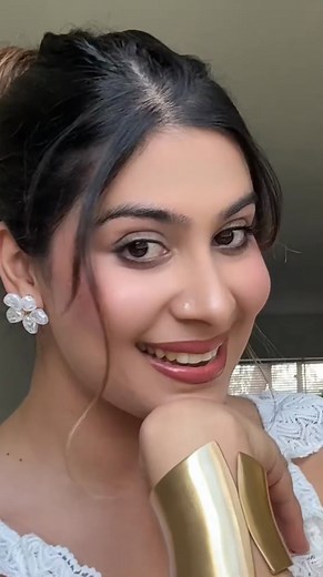 17K views · 577 reactions | 藍藍 #digitalcontentors #CreativeContent #videoproduction #ReelsVideoCreation | Shristioli | Facebook