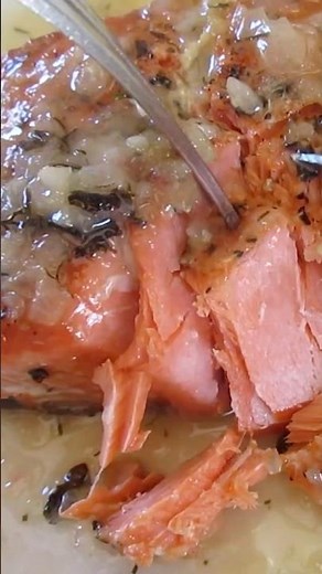 PAN SEARED SALMON 😋 So YUMMY 😍 #food #cooking #salmon #fish #recipe