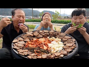 Grilled Samgyeopsal over straw & Green onion Kimchi - Mukbang eating show