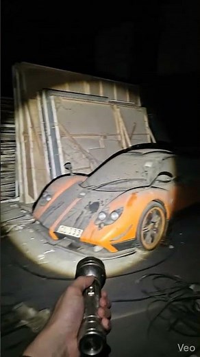 Pagani Zonda – The Italian Hypercar That Sounds Like a Monster 🔥