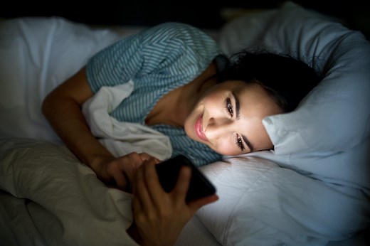 125 Flirty "Good Night" Texts to Send Someone Special Tonight