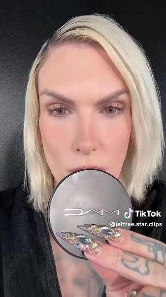 Jeffree Star Reviews Mac Studio Fix Powder Foundation