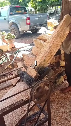 part2When did the MMA fighters realize the scared guy was actually more dangerous than all of them？