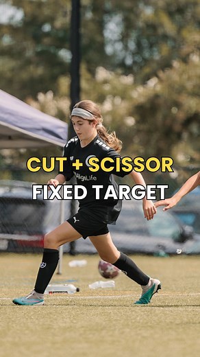 Outside Cut ➕ Scissor Make it game realistic: •Go at speed ⚡️ •Sharp cut on the ball ⚽️ •Sale the move by dropping your shoulder #FDB #Soccer #Football #Skills #Ballers #Footballers | FDB_Soccer