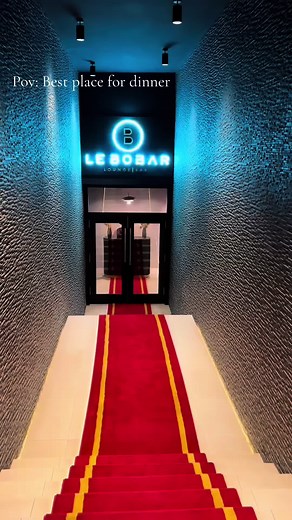 Délicieux repas au restaurant élégant au Sénégal