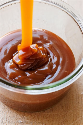 87K views · 1.6K reactions | You'll NEVER buy caramel sauce again - The easiest 5 ingredient Homemade Caramel Sauce: https://natashaskitchen.com/easy-caramel-sauce-recipe/ | NatashasKitchen.com | Facebook