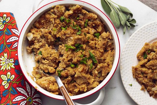 Slow-Cooker Cornbread Dressing