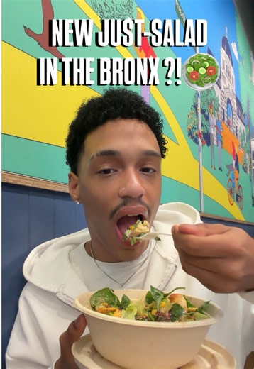 THE BRONX GOT A NEW SPOTTT 🥗 @Just Salad just opened a NEW location at 446 E Fordham Rd!! 👀 Make sure y’all stop by and check out their $5 meal deals for the grand opening! 🫶🏽 #justsaladpartner #justsaladbronx #bronx #fordham #fyp
