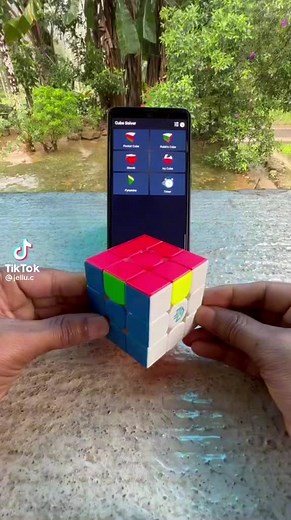 How to Solve a Colorful 3D Puzzle Efficiently