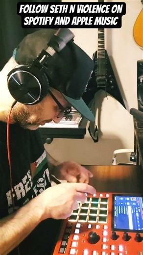 Jammin the theme from KNIGHT RIDER" on the Akai MPC One+ #fingerdrumming #mpcone #mpc #akai #seth