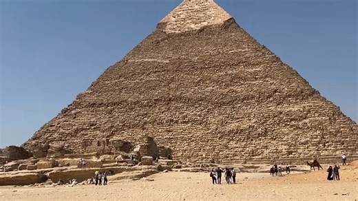 Scientists claim a 2-kilometer tunnel network beneath Giza