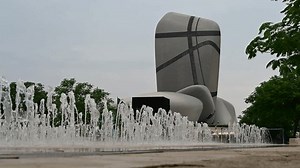 clip-3465203733-iconic-ithra-museum-modern-architecture-complemented-by