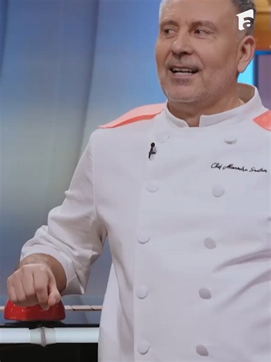 Pericol la orizont: ultima confruntare a echipelor de copii aduce amulete-n cascadă! Chefii se bat în avantaje. Ce echipă va obține victoria și va intra integral în Semifinală? Nu rata ediția Chefi la cuțite - Viitorul are gust din această seară, de la 20:30. #antena1 #viral #fyp #show #chefilacutite #bucatarie