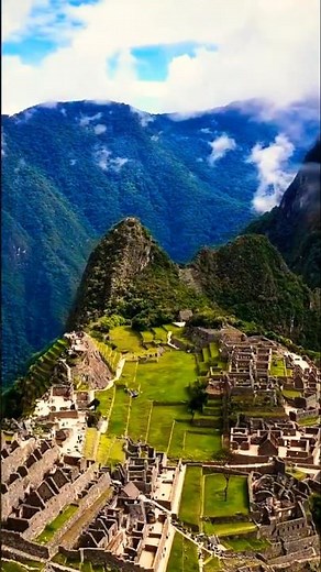 Explore Machu Picchu: The Ancient Inca City in the Andes Mountains