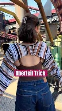 Top Hack - Wear it differently 😲 #upcycling