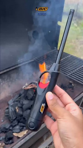 🔥 Le BIC EZ LOAD, c’est le briquet pratique qui se recharge en un geste ! Fini de jeter, place à la simplicité 👌 Il suffit d’insérer une cartouche de gaz BIC, clic, et ton briquet est prêt à repartir pour des centaines d’allumages 🔥 💡 Pourquoi on l’adore : Recharge facile et rapide ⚡ Flamme réglable et stable 🔥 Design ergonomique et stylé 😎 Idéal pour le quotidien : BBQ, bougies, gazinière ou sorties entre amis 🎉 Moins de déchets, plus d’efficacité. Et toi, tu passes au EZ LOAD ? 💥 #BICG