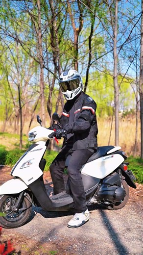 ILM Full Face Helmet MF509 Cyborg Gray: Great Ventilation, Cool Ride for Spring&Summer. Link in bio!
