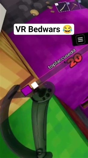 I played Bedwars in VR 😂