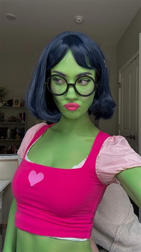 Kennedy Walsh on Instagram: "princess mindy 🧜🏻‍♀️💚"