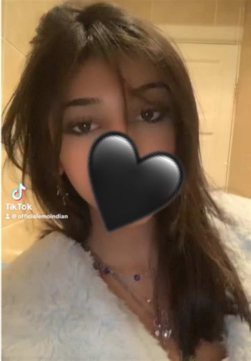 Exploring Grunge Aesthetics for Emo Girls