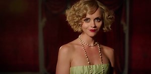 'Z: The Beginning Of Everything' Trailer: Christina Ricci Is Zelda Fitzgerald In The Amazon Series - SlashFilm