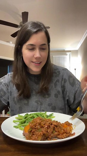 Sloppy Janes for dinner by Defined Dish. #foodies #foodtiktok #foodontiktok #foodtok #mukbang #sloppyjoe #sloppyjane #recipe #dinner #yum