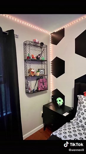 Soccer Room Decor Ideas for Teenagers