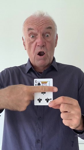 Everyone who watched this video will have an amazing day! #magictrick #cardtrick #grandpa #магия #фокус
