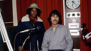 Watch Zild perform his new single 'Bungantulog' on the Wish 107.5 Bus