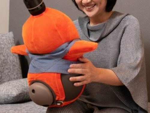 LOVOT（ラボット）が認知症にいいと言われる5つの効果を解説します