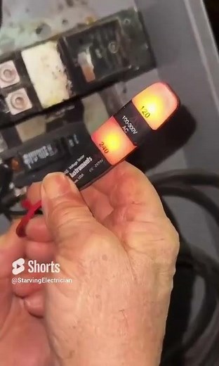 What Electricians Find When 220V Goes Wrong #electrical #troubleshooting #shorts