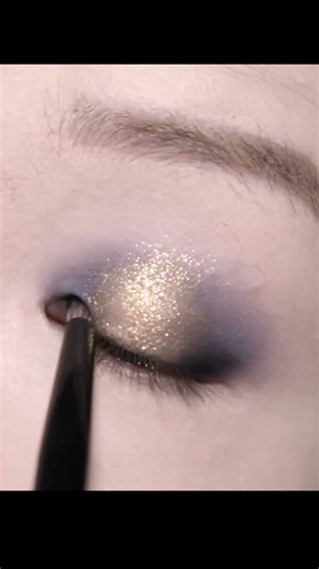 Red Black Gold Makeup | Bold Smokey Eye Tutorial #GlamMakeup #shorts #trending #viral #explore