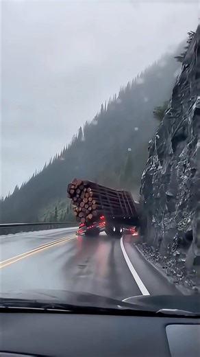 This is the most dangerous road in the United States😨 | Surprising Clips TV