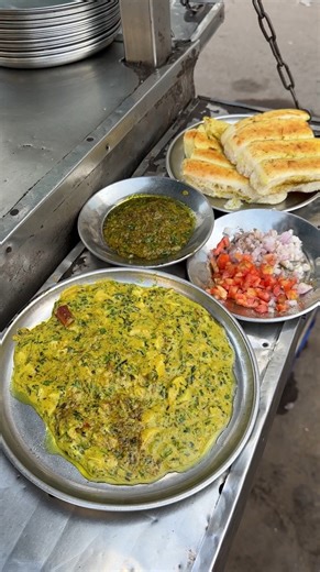 78K views · 1K reactions | Australian Egg Fry in Surat 朗 Rs 150 only | Street Food Nation | Facebook