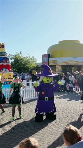 Wacky Witch at LEGOLAND Brick or Treat