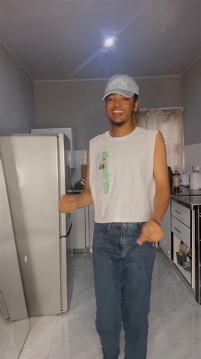 Bra e sharp | Kabelo Mholo